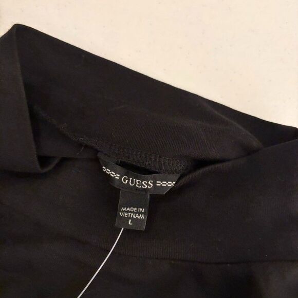 Guess T-Shirt Women's Large Black Cropped Short Sleeve Solid Mixed Media NWT - Picture 7 of 9